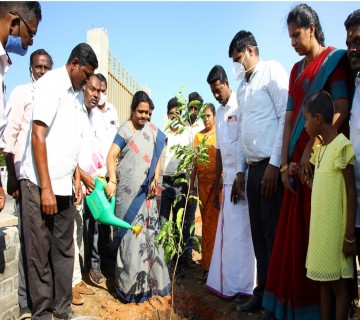 Honorable Mayor Visited Vaigai River for Chithirai Festival Armed Work